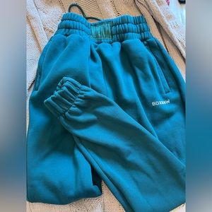 Box raw sweatpants
